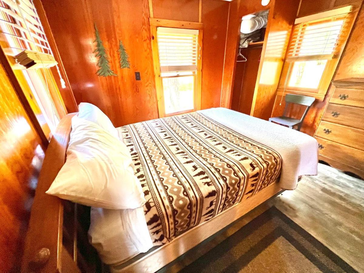 Hotel Adirondack Lake Cabins Indian Lake Exteriér fotografie