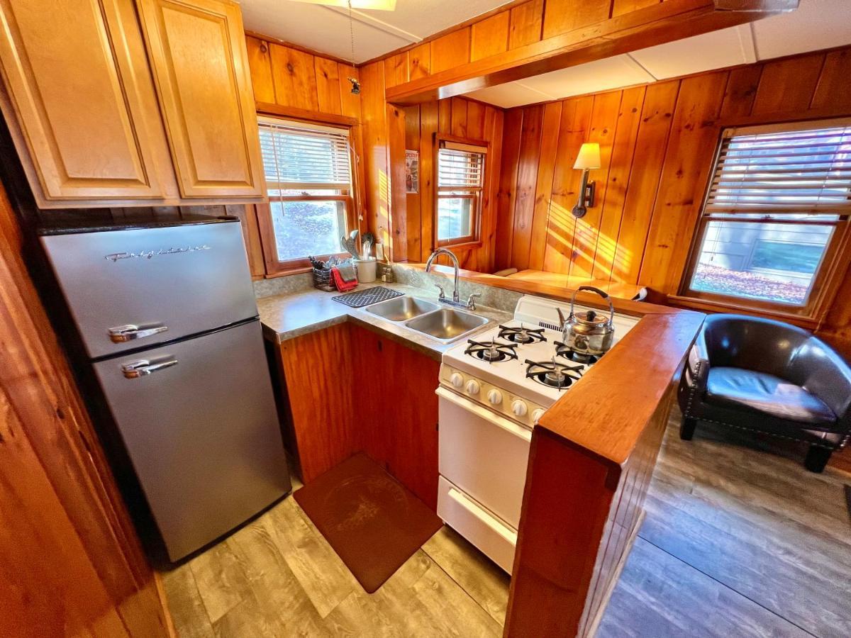 Hotel Adirondack Lake Cabins Indian Lake Exteriér fotografie